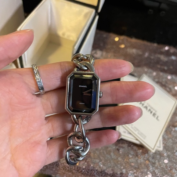 ❤️SOLD❤️Chanel premiere watch - Picture 3 of 6